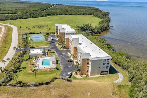 Copropriété à vendre à Punta Gorda, Floride: 2 chambres, 142.14 m2 № 2415109 - photo 7