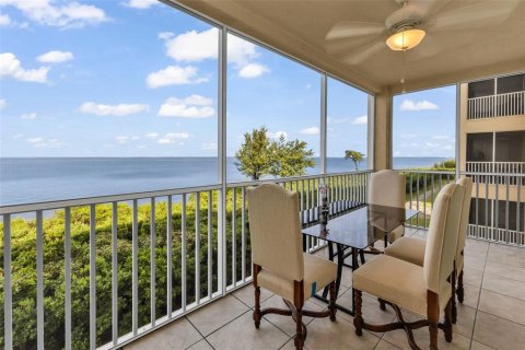 Copropriété à vendre à Punta Gorda, Floride: 2 chambres, 142.14 m2 № 2415109 - photo 13