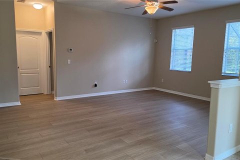 Villa ou maison à louer à Tampa, Floride: 5 chambres, 307.41 m2 № 2420055 - photo 2