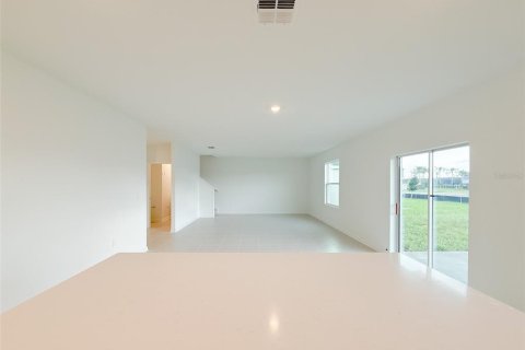 Casa en alquiler en Kissimmee, Florida, 4 dormitorios, 243.96 m2 № 1912313 - foto 14