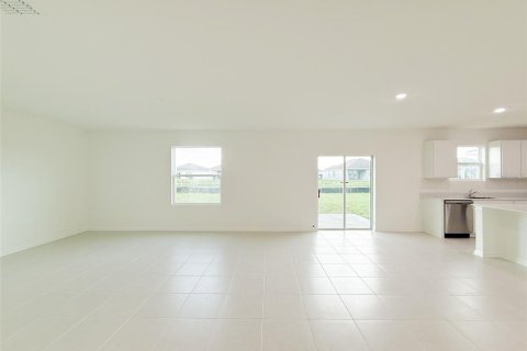 Casa en alquiler en Kissimmee, Florida, 4 dormitorios, 243.96 m2 № 1912313 - foto 10