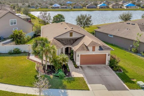 House in Wimauma, Florida 4 bedrooms, 185.25 sq.m. № 1723914 - photo 1
