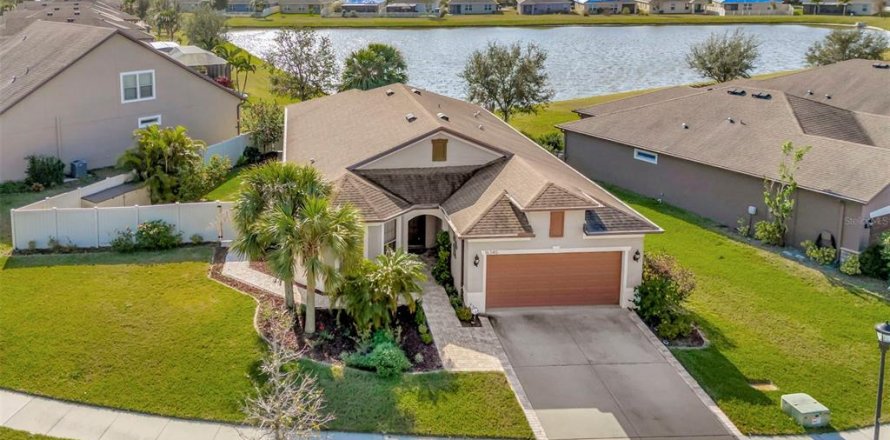 House in Wimauma, Florida 4 bedrooms, 185.25 sq.m. № 1723914