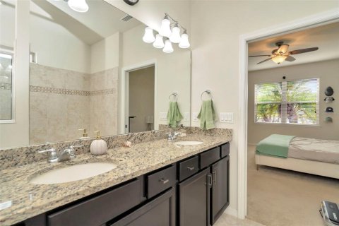 House in Wimauma, Florida 4 bedrooms, 185.25 sq.m. № 1723914 - photo 18