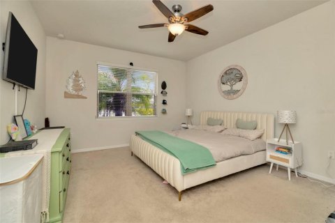 House in Wimauma, Florida 4 bedrooms, 185.25 sq.m. № 1723914 - photo 14