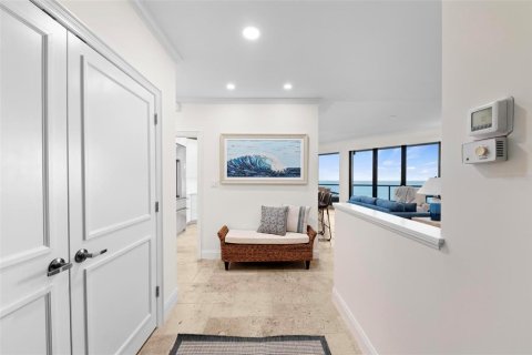 Condo in Longboat Key, Florida, 2 bedrooms  № 1540436 - photo 2