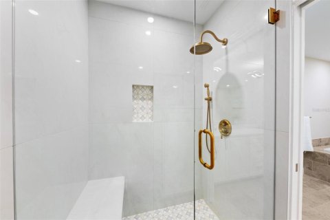 Condo in Longboat Key, Florida, 2 bedrooms  № 1540436 - photo 14
