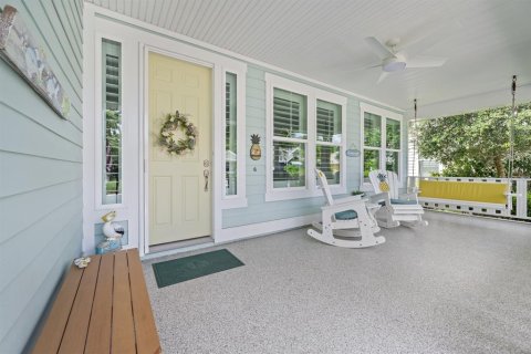House in Palm Coast, Florida 3 bedrooms, 186.27 sq.m. № 1798365 - photo 2