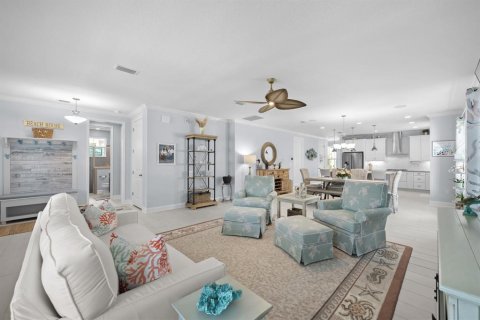 House in Palm Coast, Florida 3 bedrooms, 186.27 sq.m. № 1798365 - photo 6