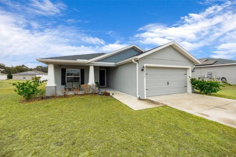 House in Ocala, Florida 3 bedrooms, 143.16 sq.m. № 2155878 - photo 2