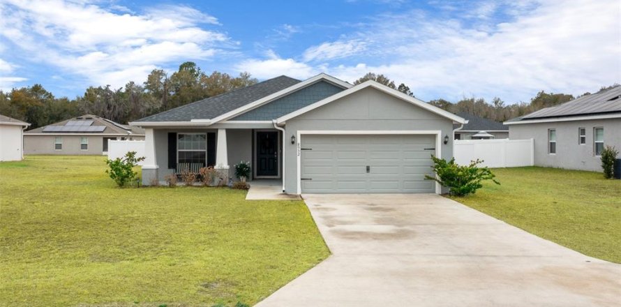 House in Ocala, Florida 3 bedrooms, 143.16 sq.m. № 2155878
