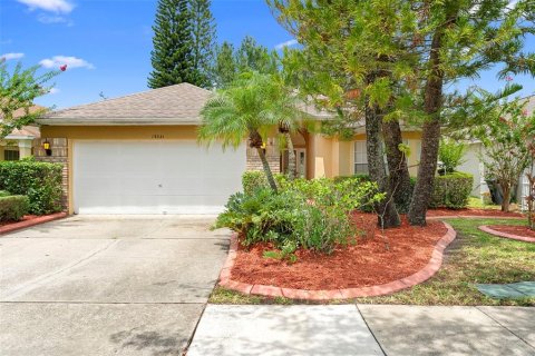 House in Orlando, Florida 3 bedrooms, 149.39 sq.m. № 1838272 - photo 1