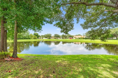 House in Orlando, Florida 3 bedrooms, 149.39 sq.m. № 1838272 - photo 6