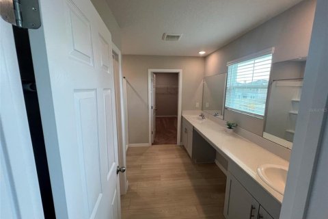 Villa ou maison à louer à Parrish, Floride: 5 chambres, 225.01 m2 № 2380912 - photo 27