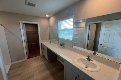 Villa ou maison à louer à Parrish, Floride: 5 chambres, 225.01 m2 № 2380912 - photo 28