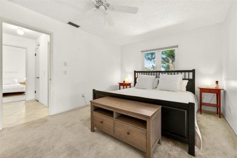 House in Longboat Key, Florida 3 bedrooms, 163.32 sq.m. № 2152120 - photo 23