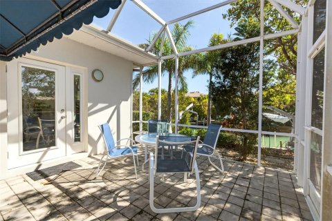 House in Longboat Key, Florida 3 bedrooms, 163.32 sq.m. № 2152120 - photo 27