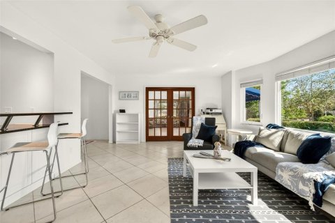 House in Longboat Key, Florida 3 bedrooms, 163.32 sq.m. № 2152120 - photo 17