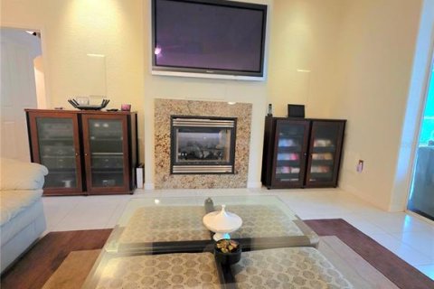 Casa en venta en Weeki Wachee, Florida, 4 dormitorios, 262.17 m2 № 1916969 - foto 7