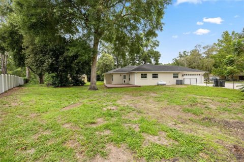 House in Belleview, Florida 3 bedrooms, 206.99 sq.m. № 1817998 - photo 2