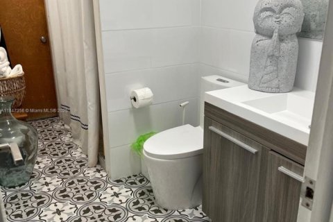 House in Miami, Florida 3 bedrooms № 1850381 - photo 14