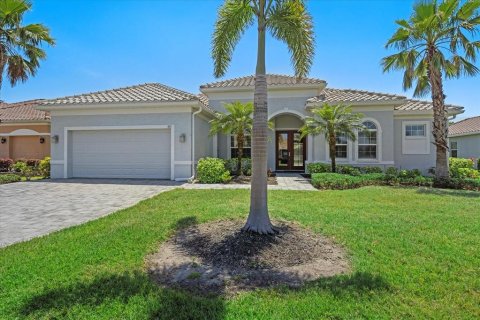 House in Bradenton, Florida 4 bedrooms, 294.78 sq.m. № 1804691 - photo 2