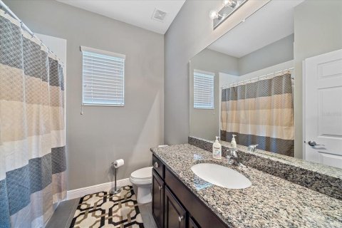 House in Bradenton, Florida 4 bedrooms, 294.78 sq.m. № 1804691 - photo 5