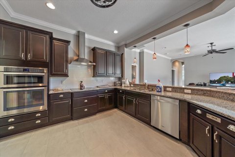 House in Bradenton, Florida 4 bedrooms, 294.78 sq.m. № 1804691 - photo 16
