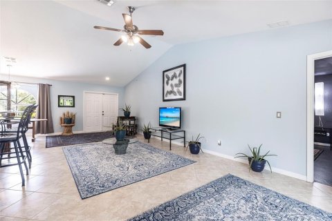 Villa ou maison à vendre à Naples, Floride: 3 chambres, 158.68 m2 № 1622969 - photo 5