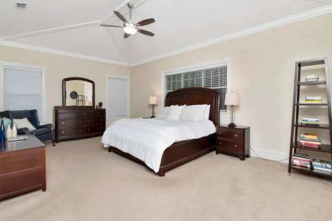 House in Tampa, Florida 4 bedrooms, 301.65 sq.m. № 1829407 - photo 22