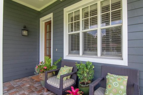 House in Tampa, Florida 4 bedrooms, 301.65 sq.m. № 1829407 - photo 4