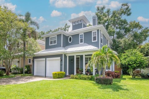 House in Tampa, Florida 4 bedrooms, 301.65 sq.m. № 1829407 - photo 2