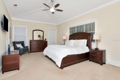 House in Tampa, Florida 4 bedrooms, 301.65 sq.m. № 1829407 - photo 23