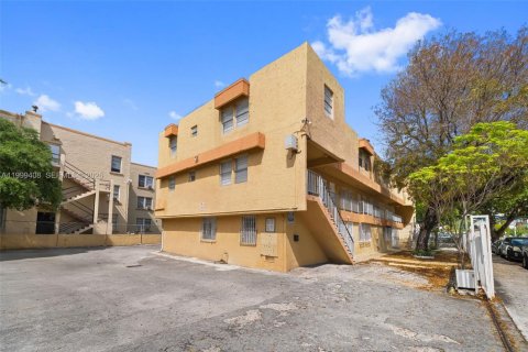 Condo in Miami, Florida, 2 bedrooms  № 2064159 - photo 18