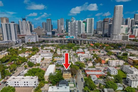 Condo in Miami, Florida, 2 bedrooms  № 2064159 - photo 19