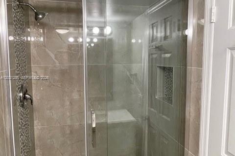 Copropriété à louer à Fort Lauderdale, Floride: 2 chambres, 95.78 m2 № 2084064 - photo 11
