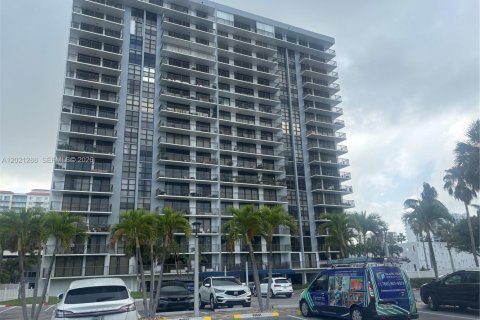 Copropriété à louer à Fort Lauderdale, Floride: 2 chambres, 95.78 m2 № 2084064 - photo 30