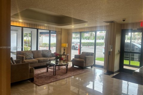 Copropriété à louer à Fort Lauderdale, Floride: 2 chambres, 95.78 m2 № 2084064 - photo 29