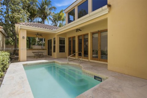 House in Aventura, Florida 3 bedrooms, 221.11 sq.m. № 2086653 - photo 12