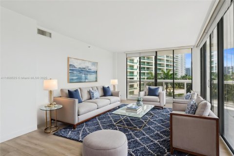 Copropriété à vendre à Aventura, Floride: 2 chambres, 124.49 m2 № 1745822 - photo 4