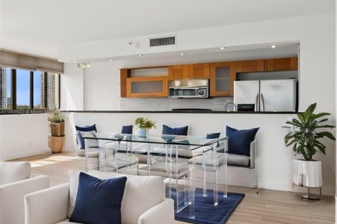 Copropriété à vendre à Aventura, Floride: 2 chambres, 124.49 m2 № 1745822 - photo 10