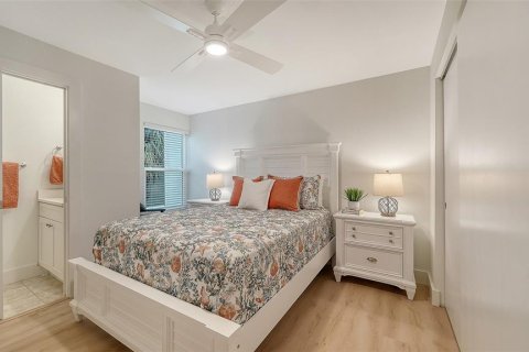 Copropriété à vendre à Sarasota, Floride: 2 chambres, 72.46 m2 № 2416880 - photo 13