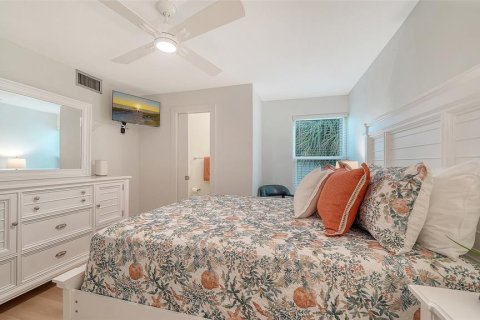 Copropriété à vendre à Sarasota, Floride: 2 chambres, 72.46 m2 № 2416880 - photo 14