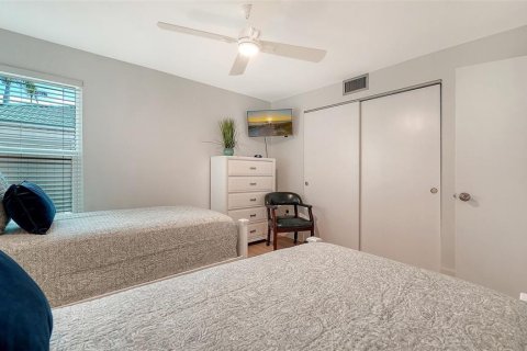 Copropriété à vendre à Sarasota, Floride: 2 chambres, 72.46 m2 № 2416880 - photo 19