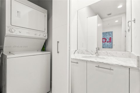 Copropriété à vendre à Miami, Floride: 2 chambres, 118.73 m2 № 2043022 - photo 20