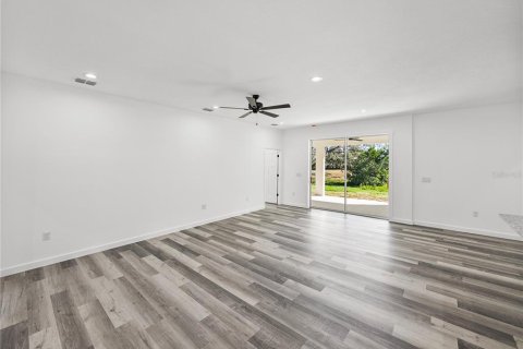 Villa ou maison à vendre à Dade City, Floride: 4 chambres, 216.93 m2 № 1554683 - photo 5