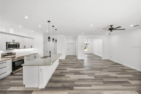 Villa ou maison à vendre à Dade City, Floride: 4 chambres, 216.93 m2 № 1554683 - photo 7