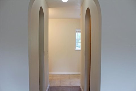 House in Lakeland, Florida 5 bedrooms, 206.43 sq.m. № 1893577 - photo 19