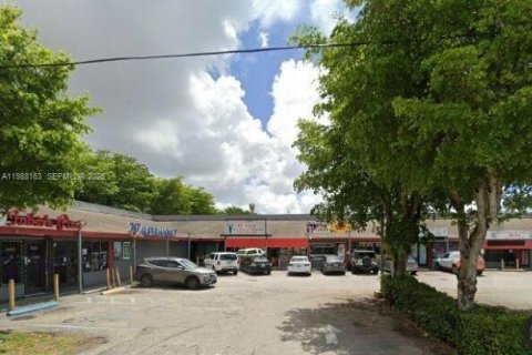 Immobilier commercial à vendre à Miami, Floride № 2051840 - photo 3