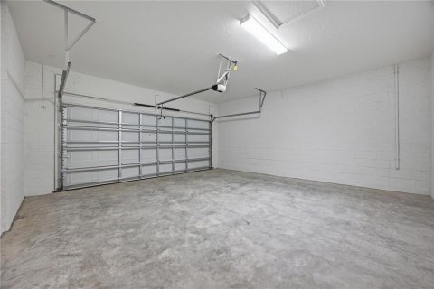 Villa ou maison à vendre à Okahumpka, Floride: 4 chambres, 180.04 m2 № 2236382 - photo 8